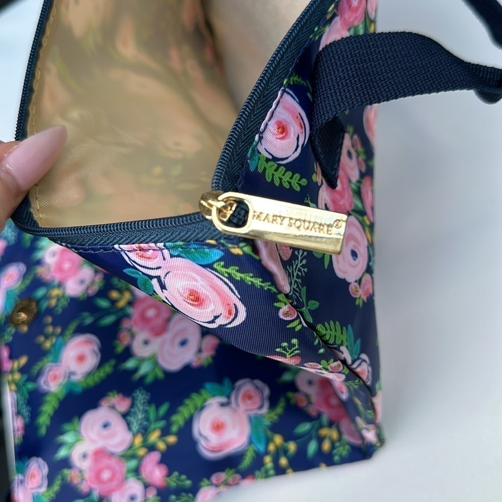 Mary Square Foldable Organizer Bag with button closure in navy - Picture 9 of 13